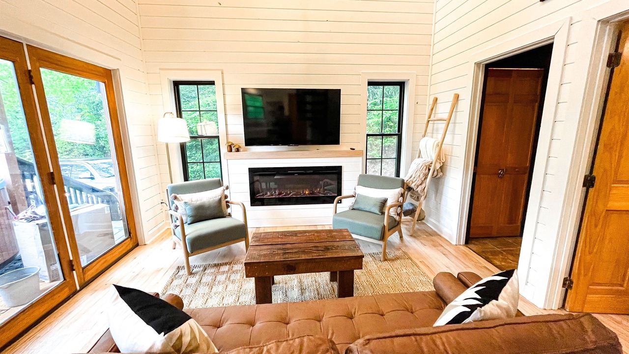Photo of Livingroom in Bear Den
