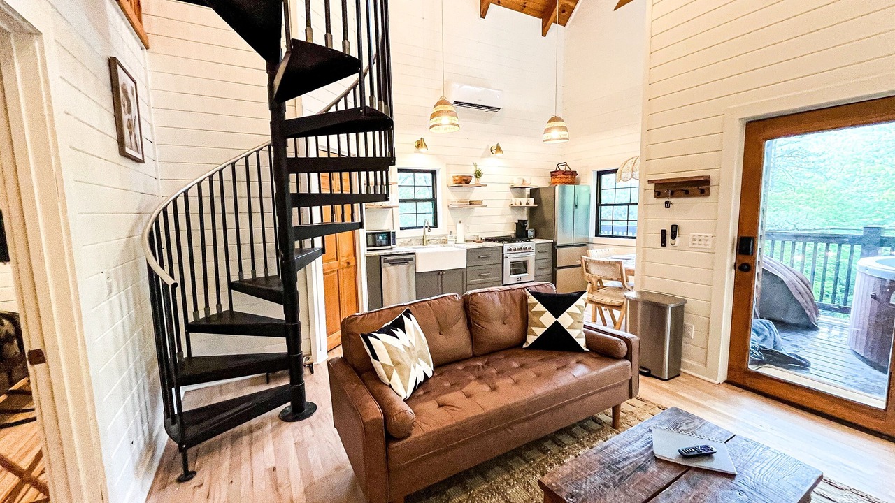 Photo of Livingroom in Bear Den