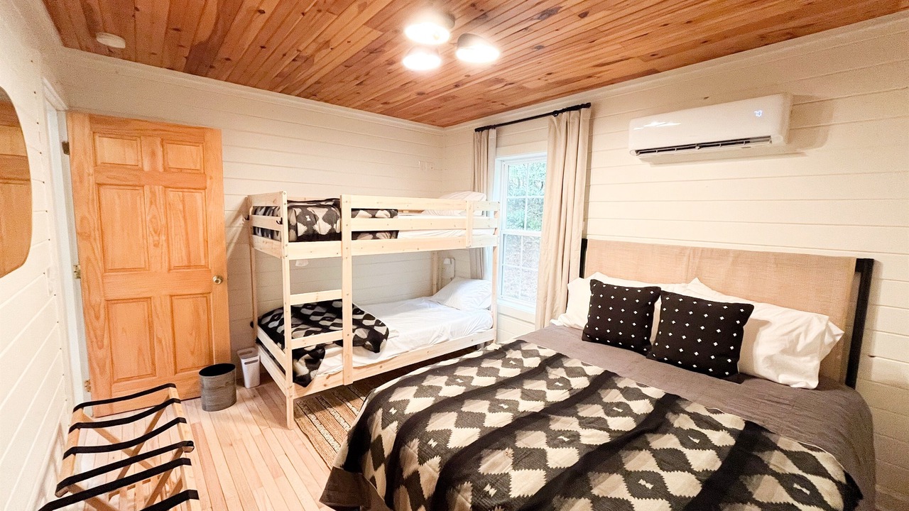 Photo of Bedroom in Bear Den