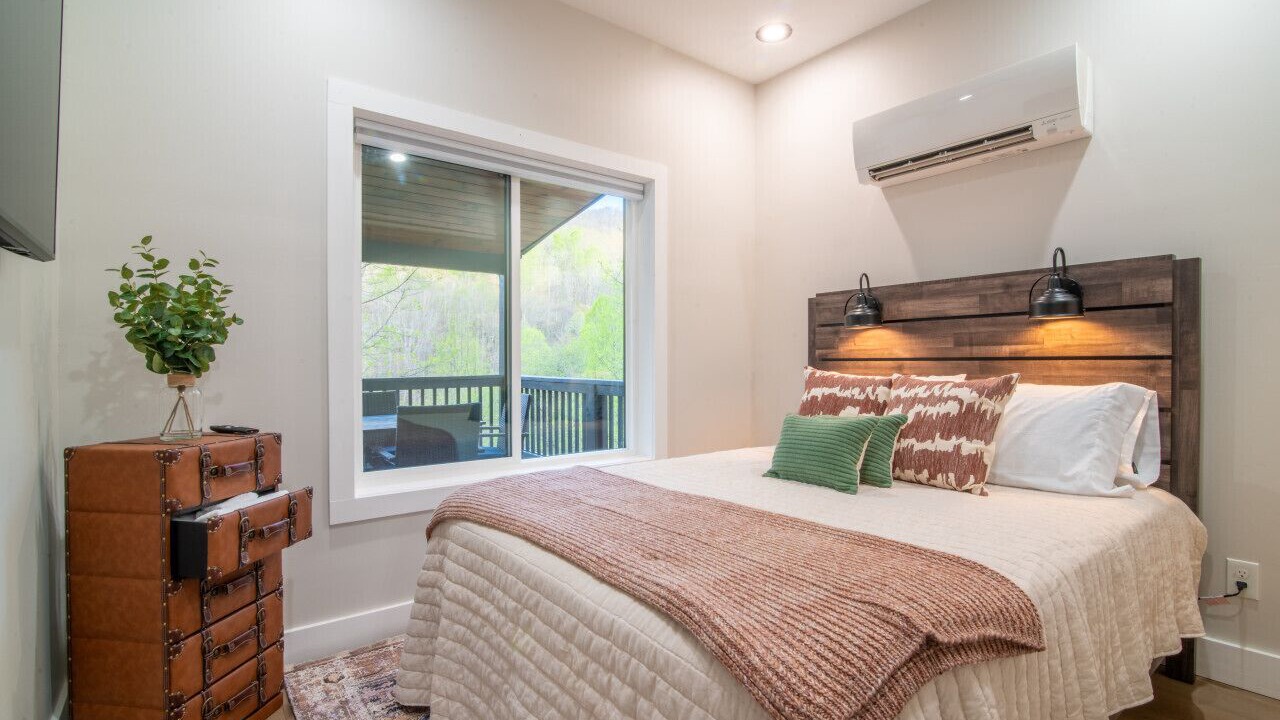 Photo of Bedroom in Sylva