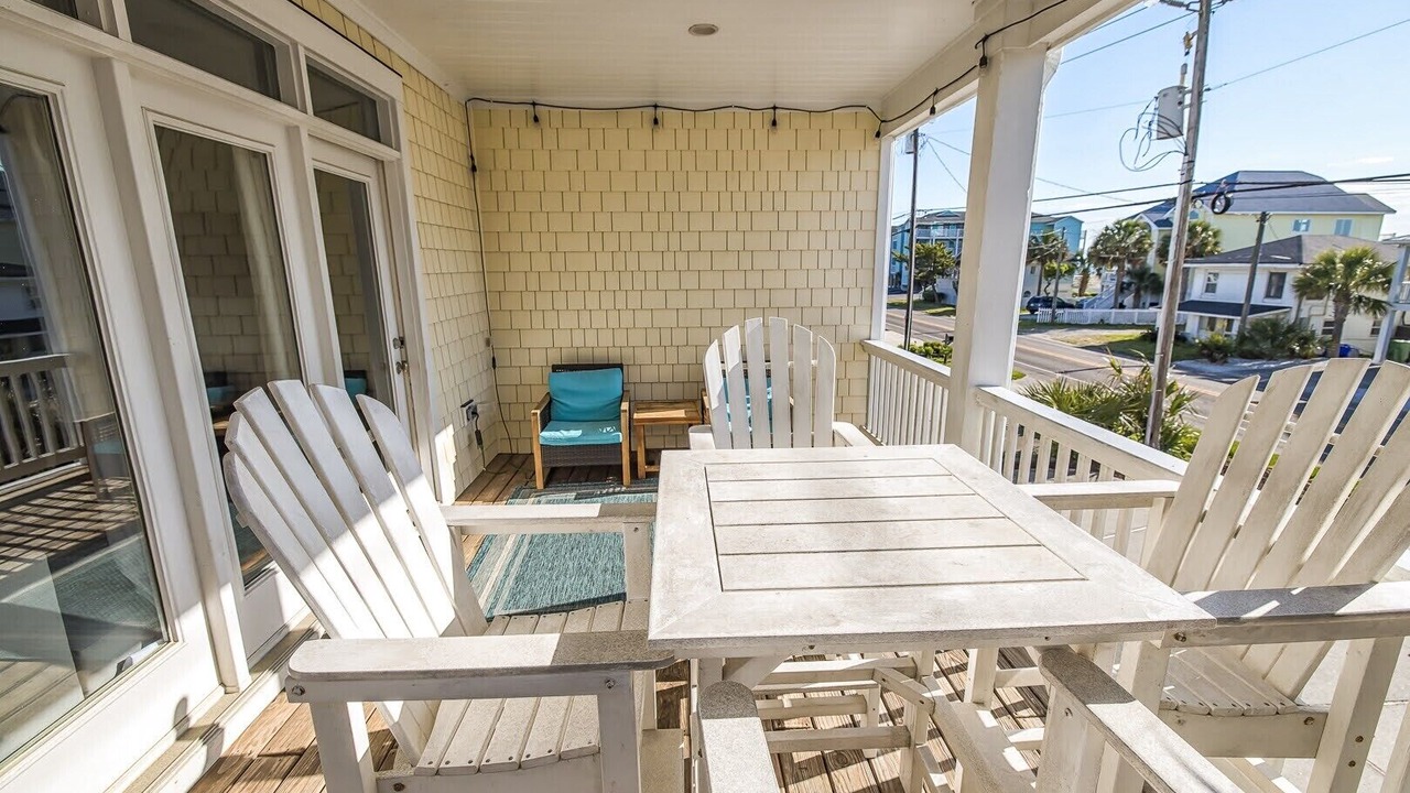 Photo of Patio Balcony in Wilmington Beach
