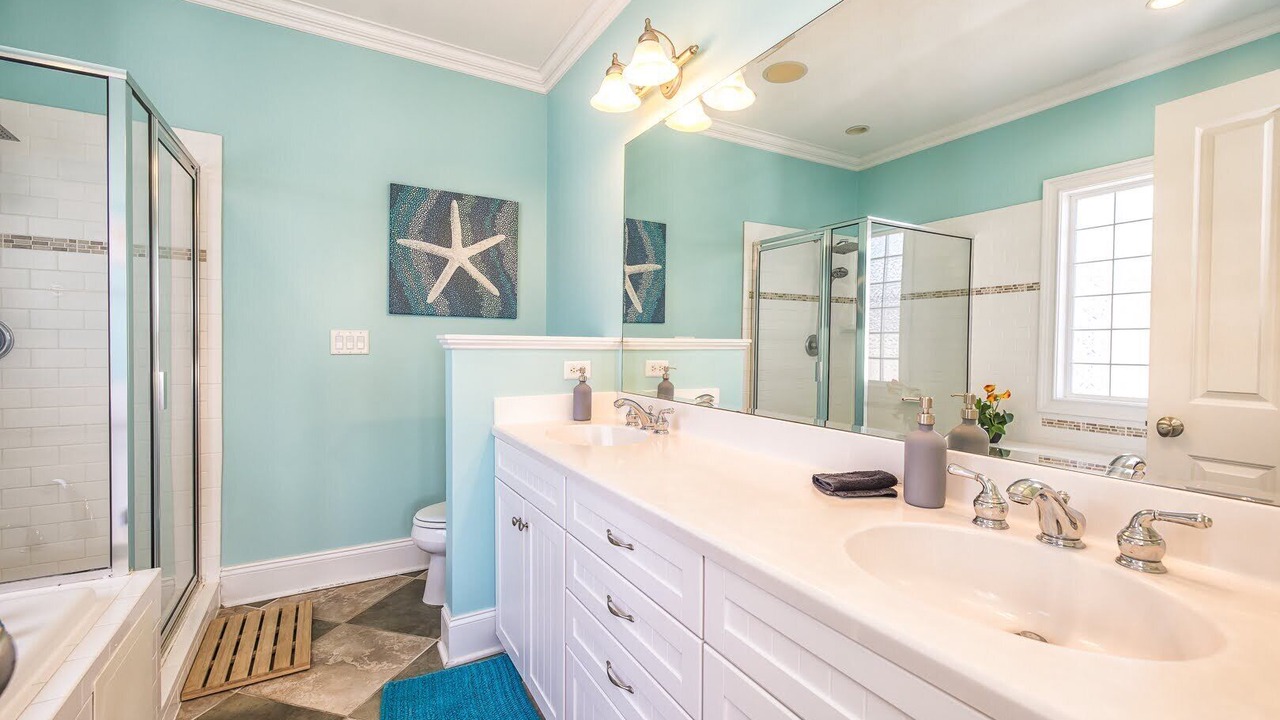 Photo of Bathroom in Wilmington Beach