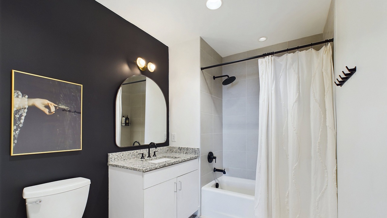 Photo of Bathroom in Historic Waverly