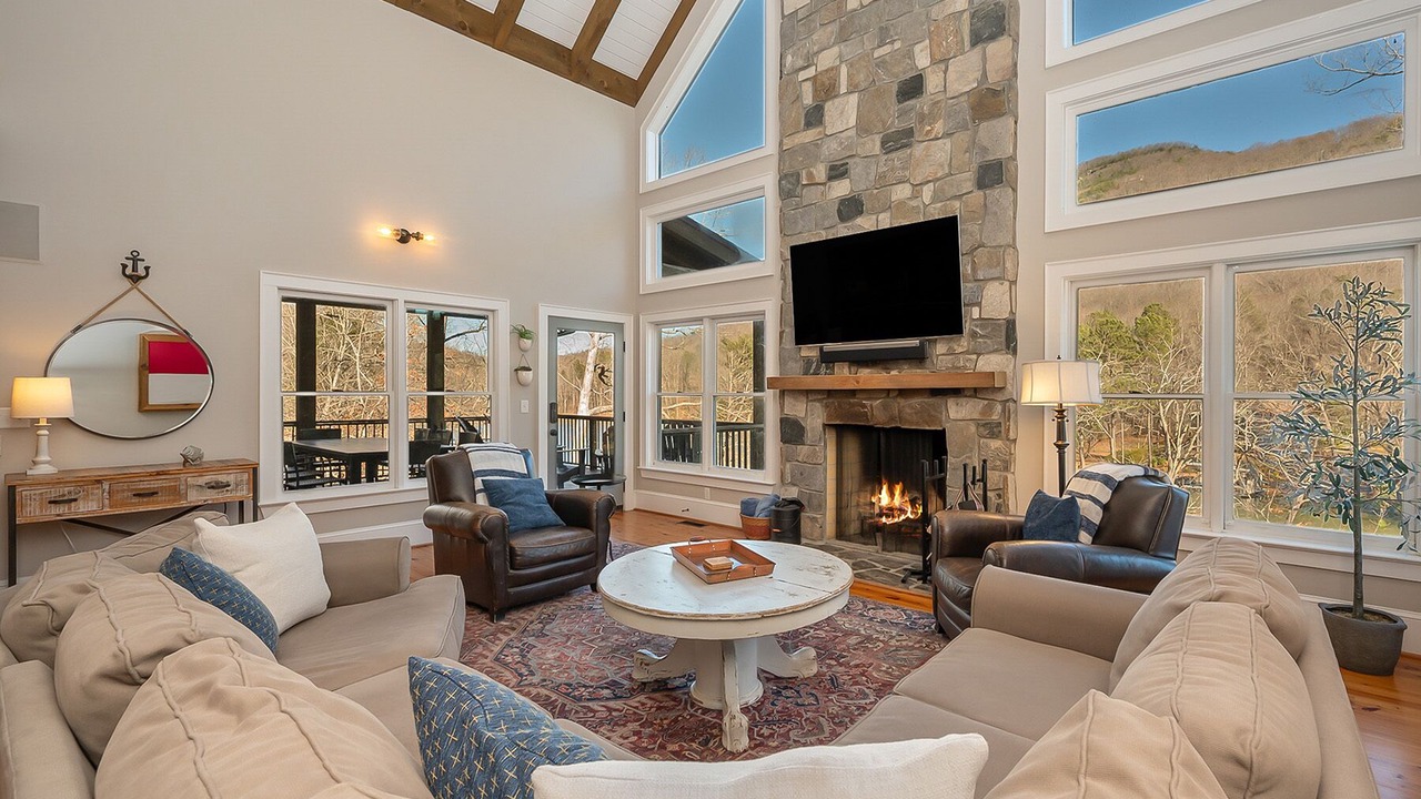 Photo of Livingroom in Lake Lure