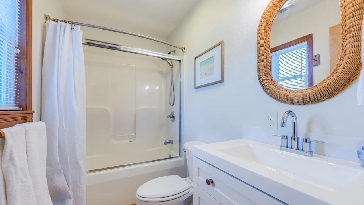 Photo of Bathroom in Rodanthe