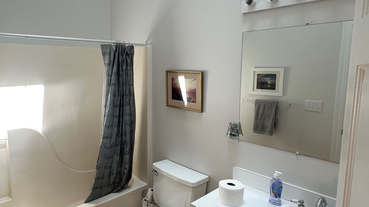 Photo of Bathroom in Carteret County
