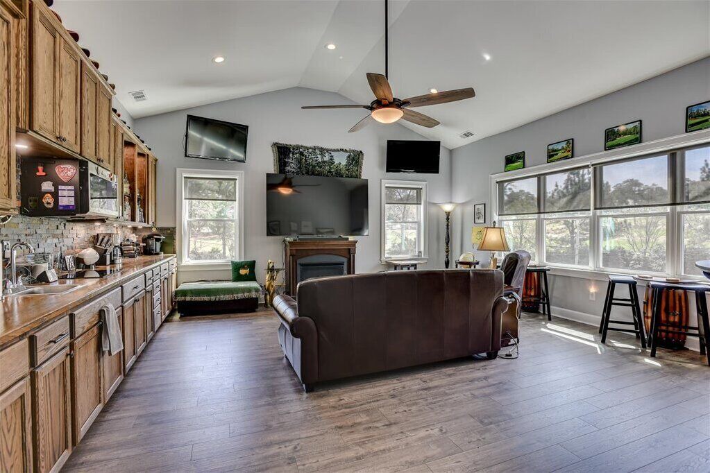 Photo of Livingroom in Summerville
