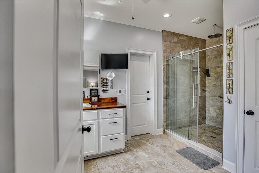 Photo of Bathroom in Summerville
