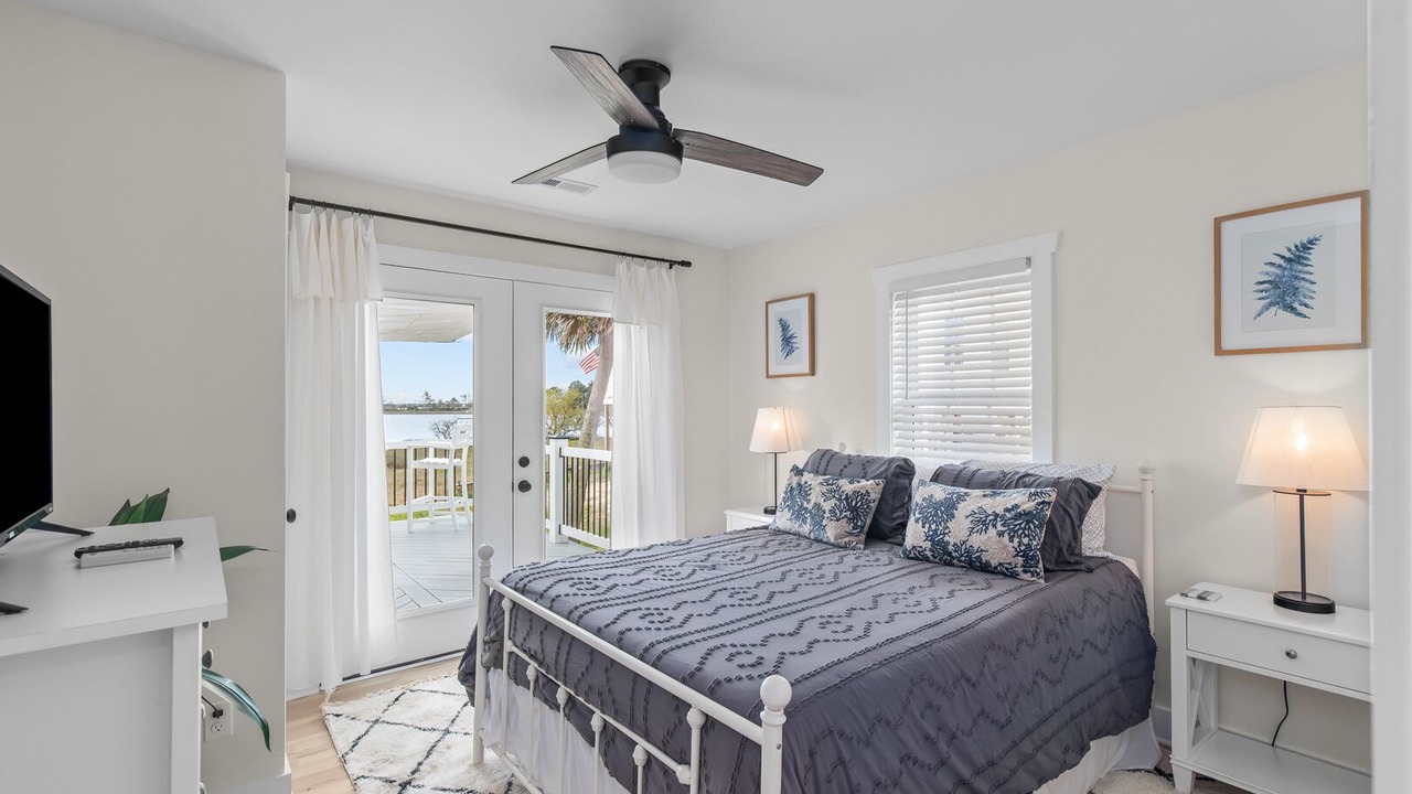 Photo of Bedroom in Newport