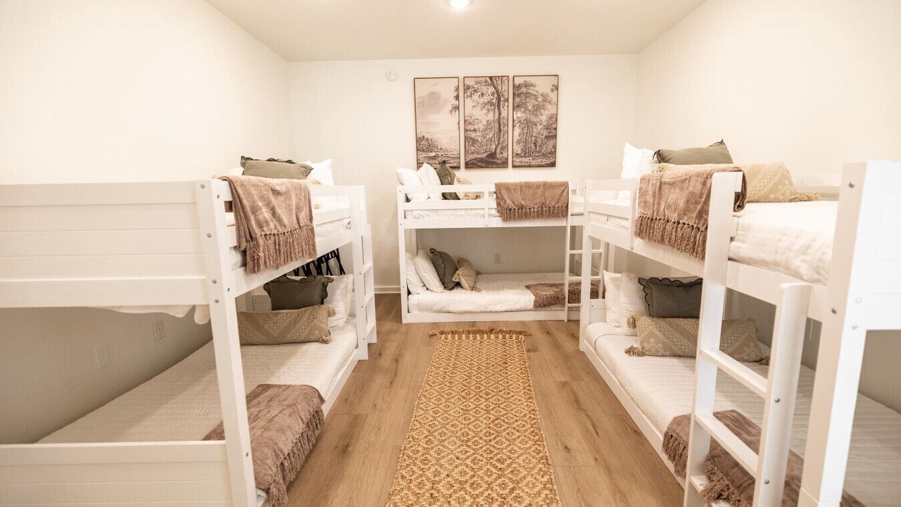 Photo of Bedroom in Horse Shoe