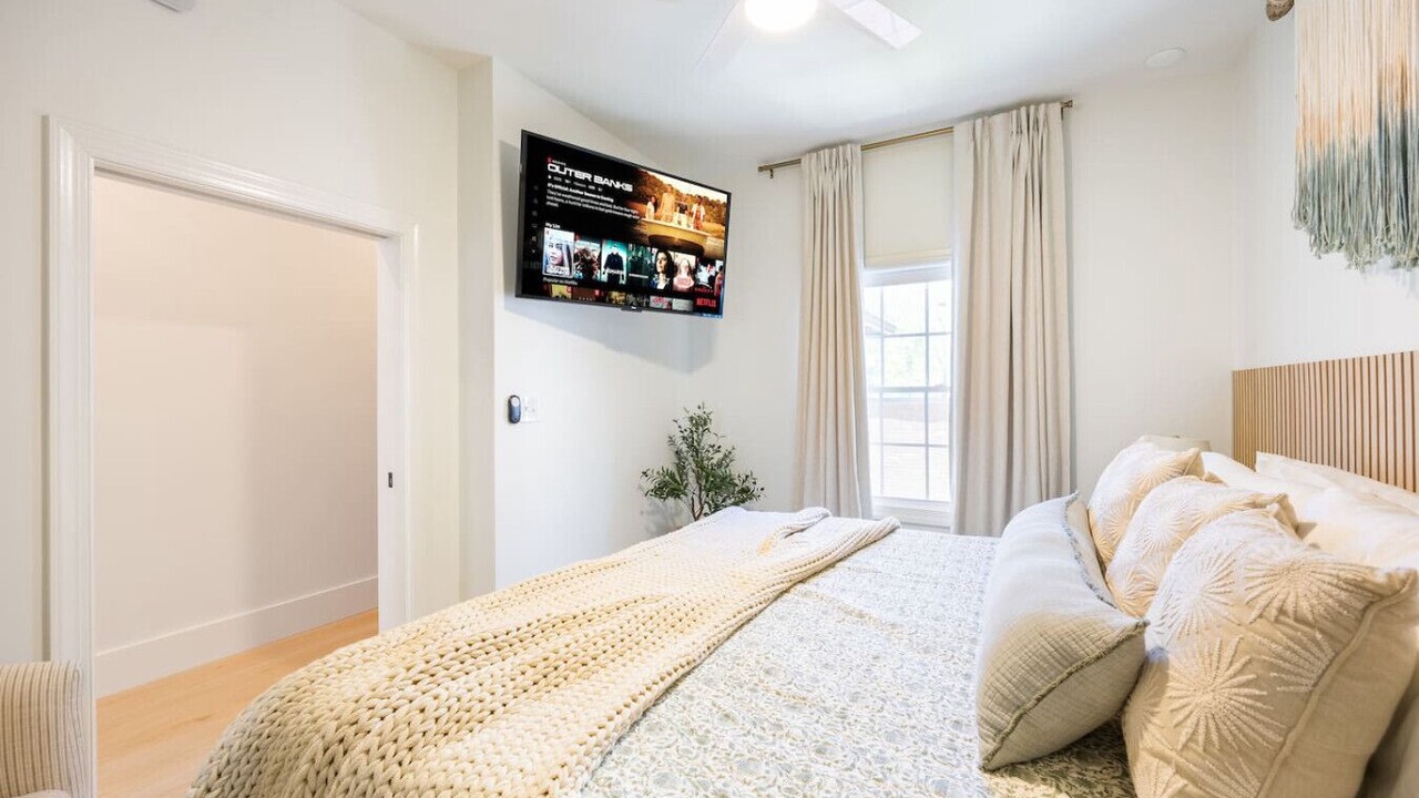 Photo of Bedroom in Wilmington Historic District