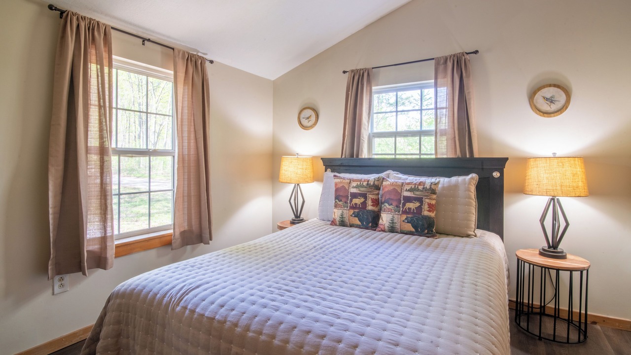 Photo of Bedroom in Sylva