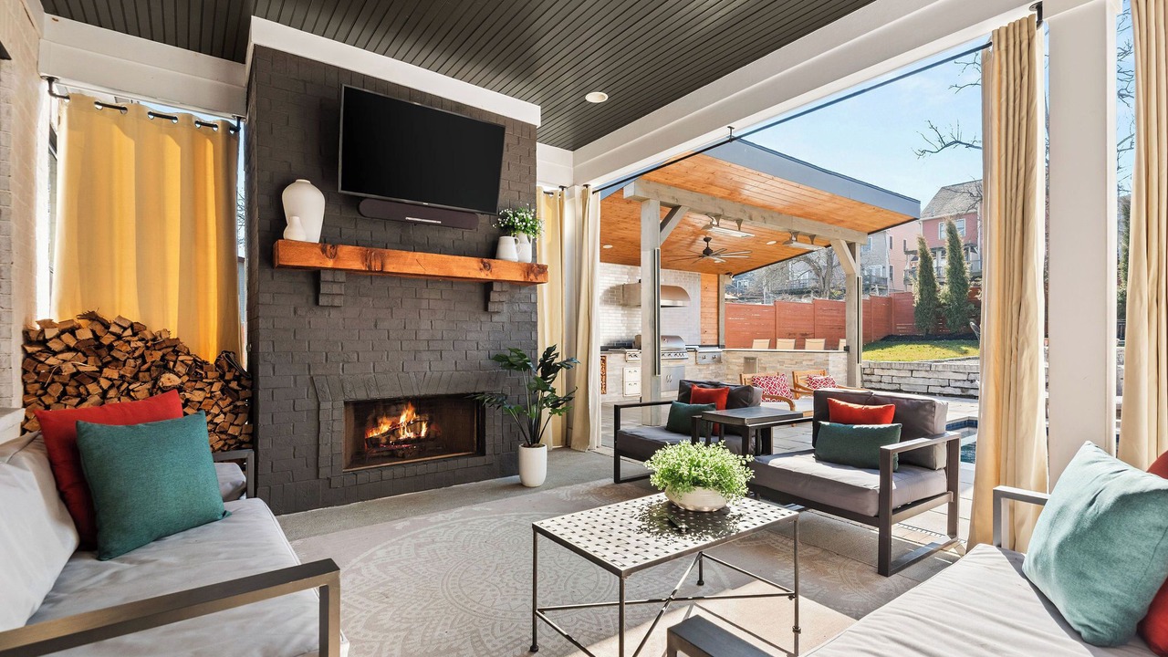 Photo of Livingroom in Sylvan Heights