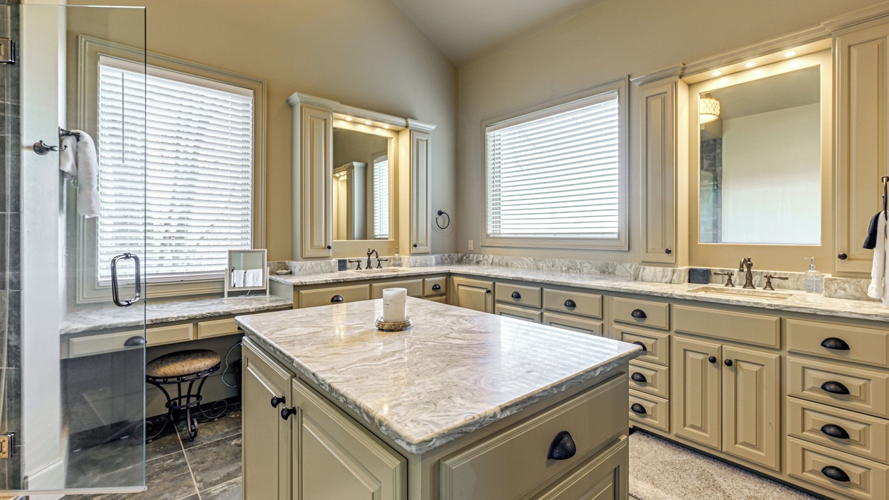 Photo of Bathroom in Cullowhee