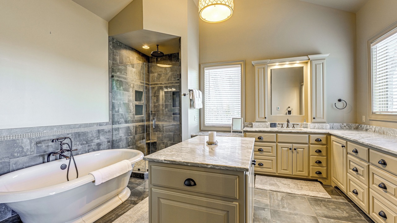 Photo of Bathroom in Cullowhee