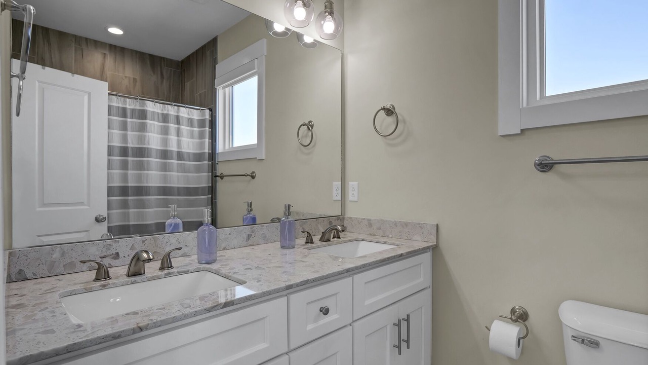 Photo of Bathroom in Ocean City Beach