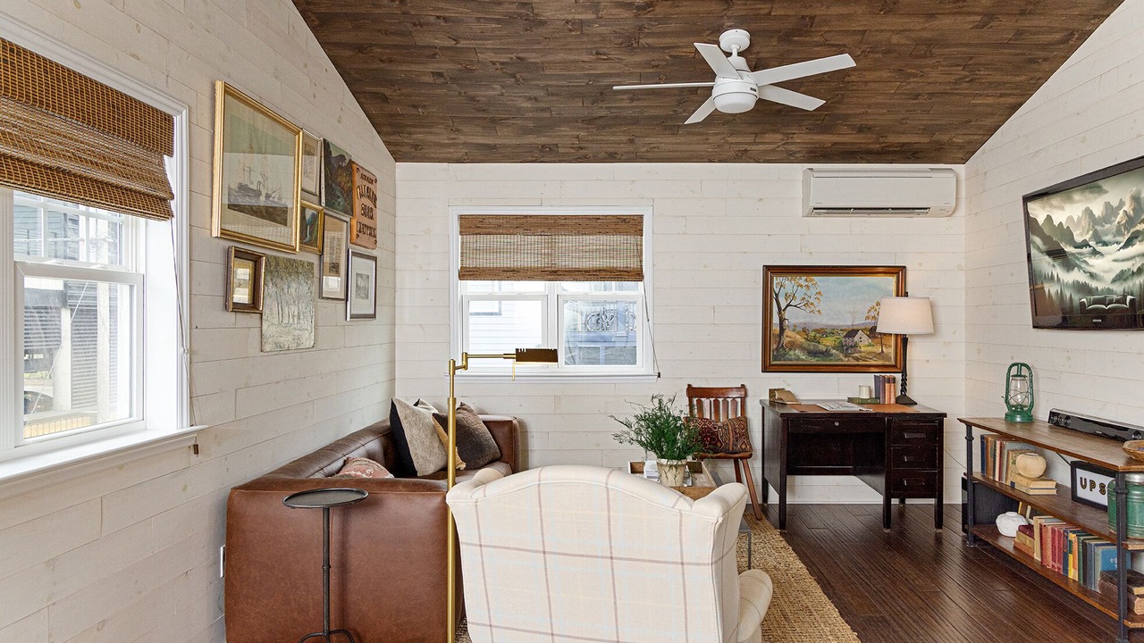 Photo of Livingroom in NoDa