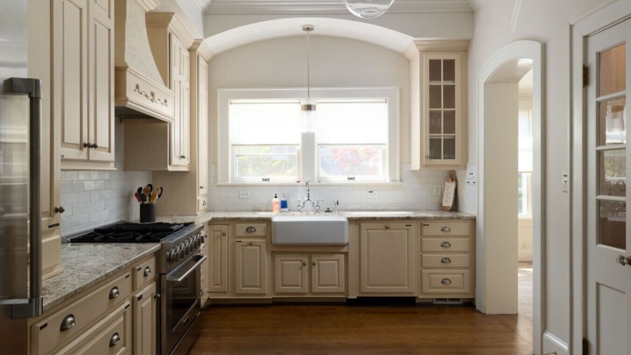 Photo of Kitchen in Old Irving Park