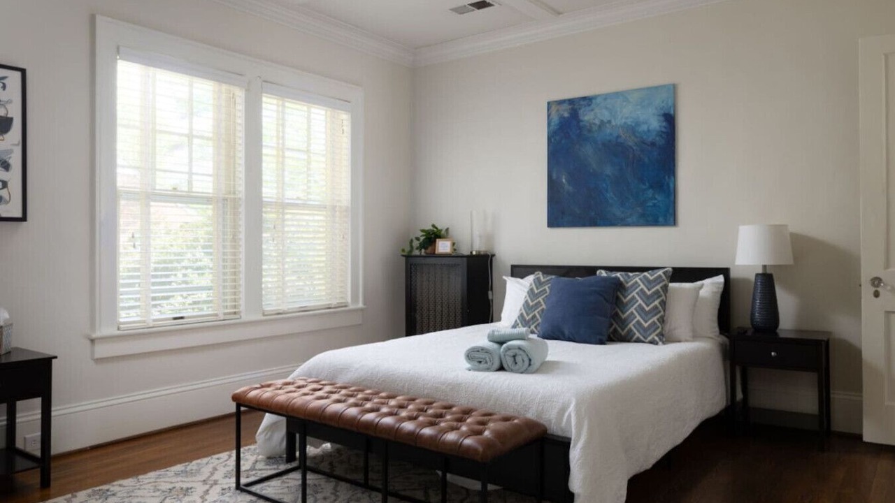 Photo of Bedroom in Old Irving Park