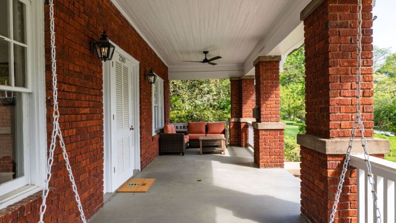 Photo of Patio Balcony in Old Irving Park