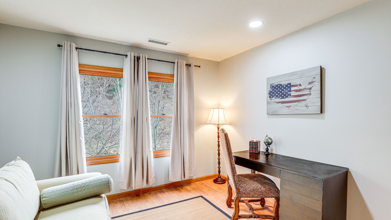 Photo of Livingroom in Mountain Air