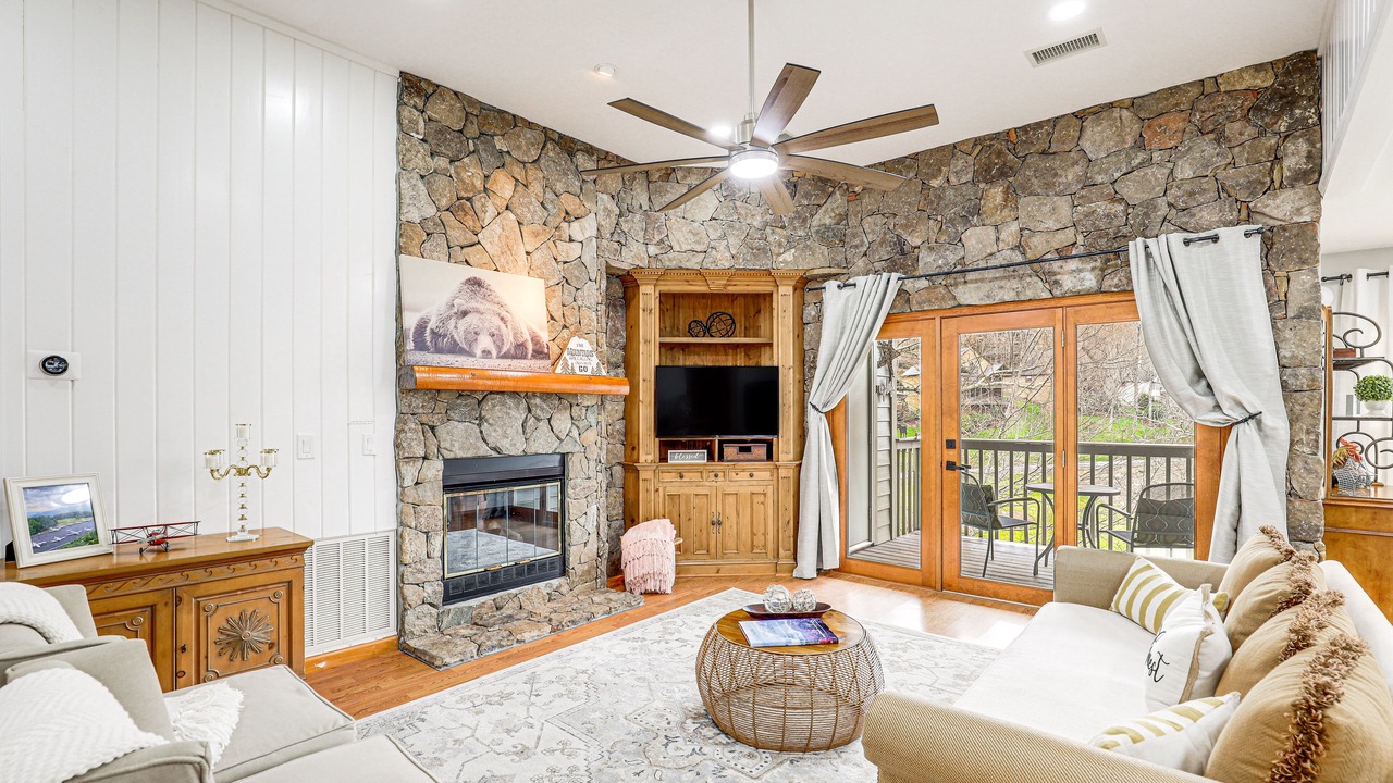 Photo of Livingroom in Mountain Air