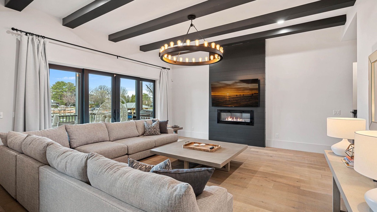 Photo of Livingroom in Cornelius