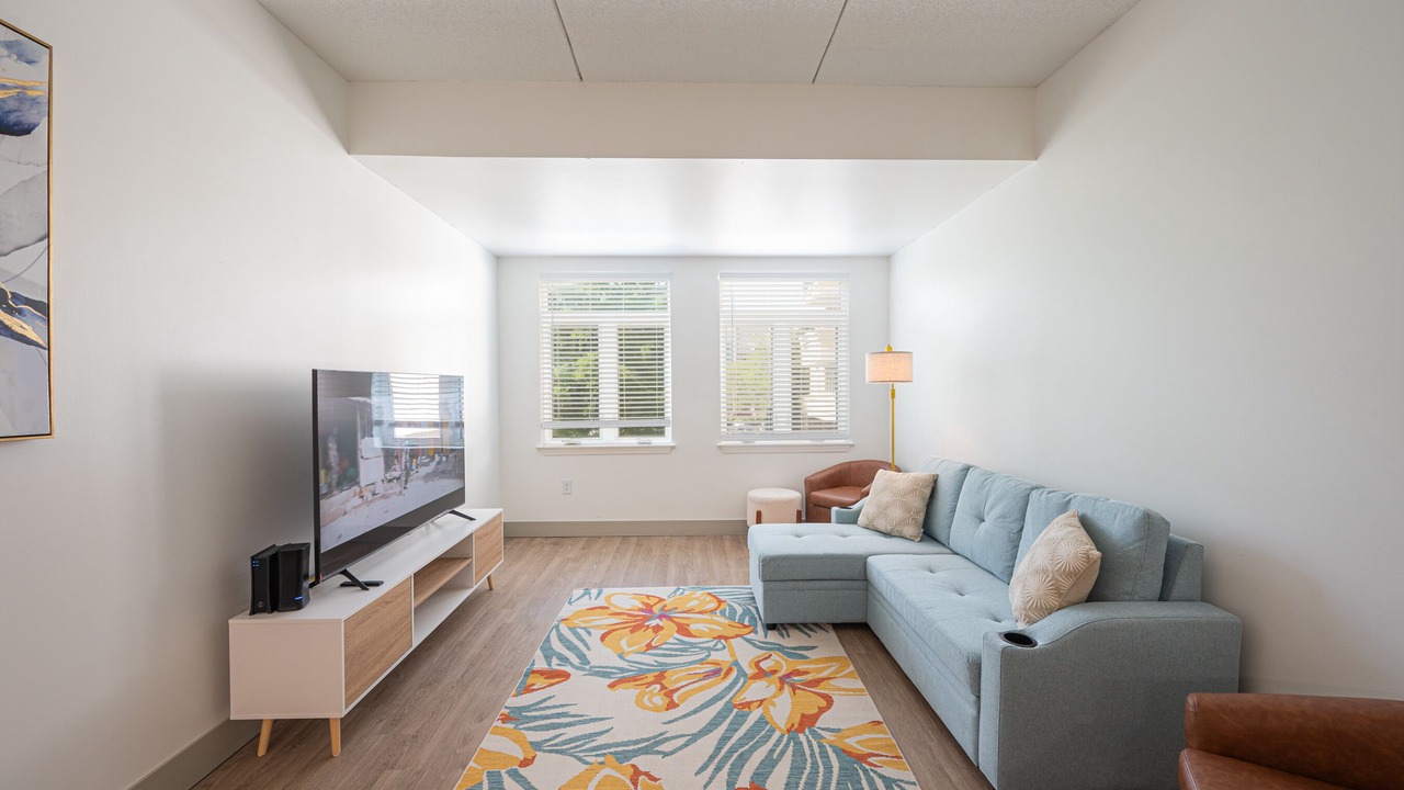 Photo of Livingroom in Charlotte Center City