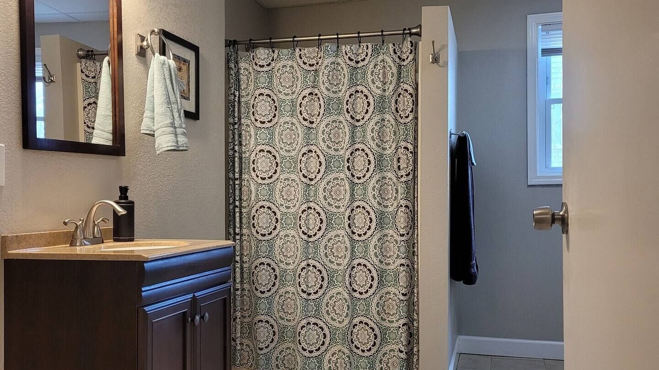 Photo of Bathroom in Oakley