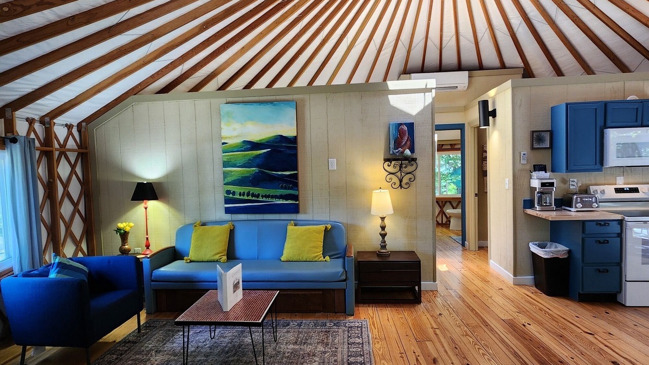 Photo of Livingroom in Mill Spring