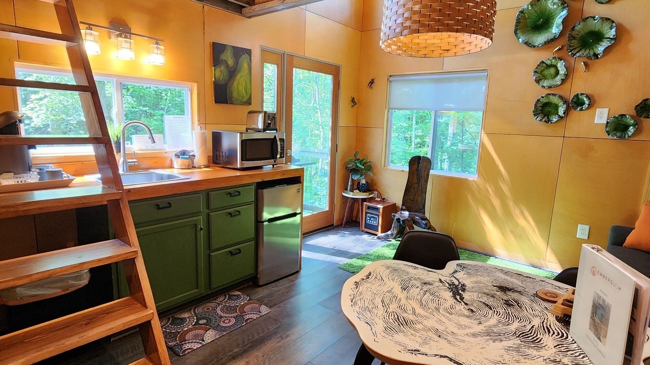 Photo of Livingroom in Mill Spring