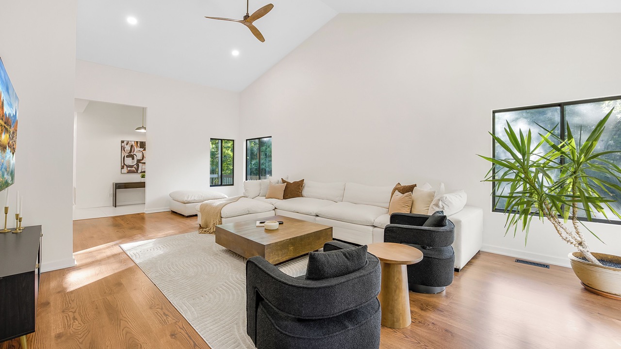 Photo of Livingroom in Steele Creek