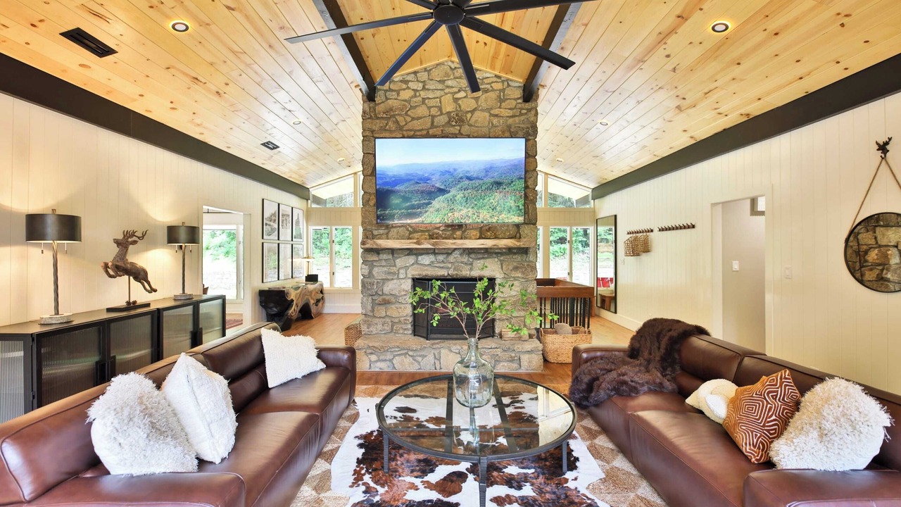 Photo of Bedroom in Skyland