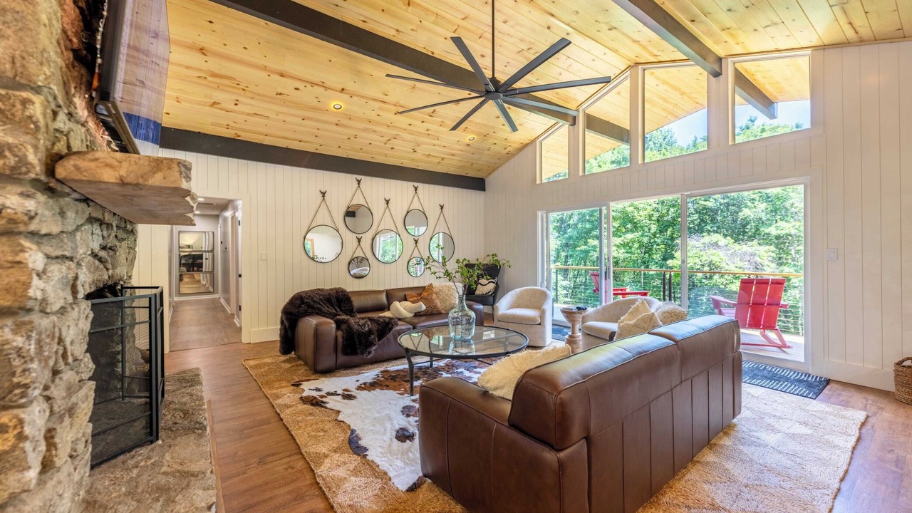 Photo of Bedroom in Skyland