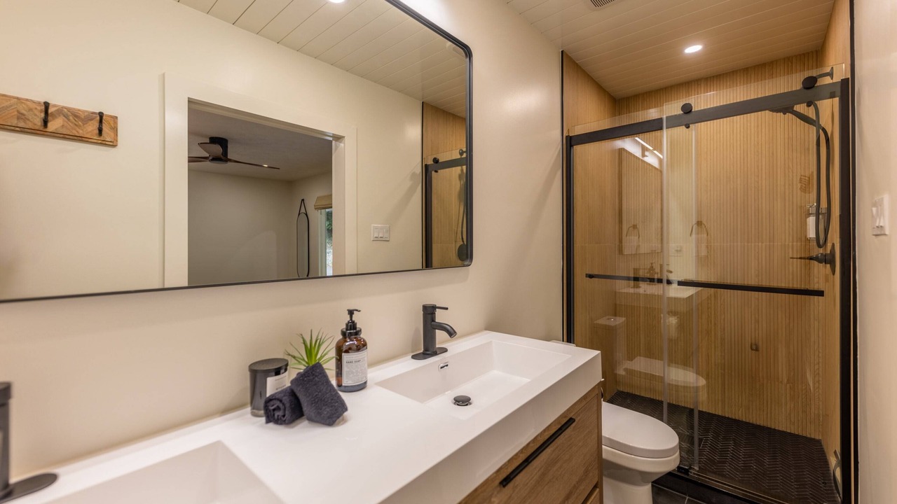 Photo of Bathroom in Skyland