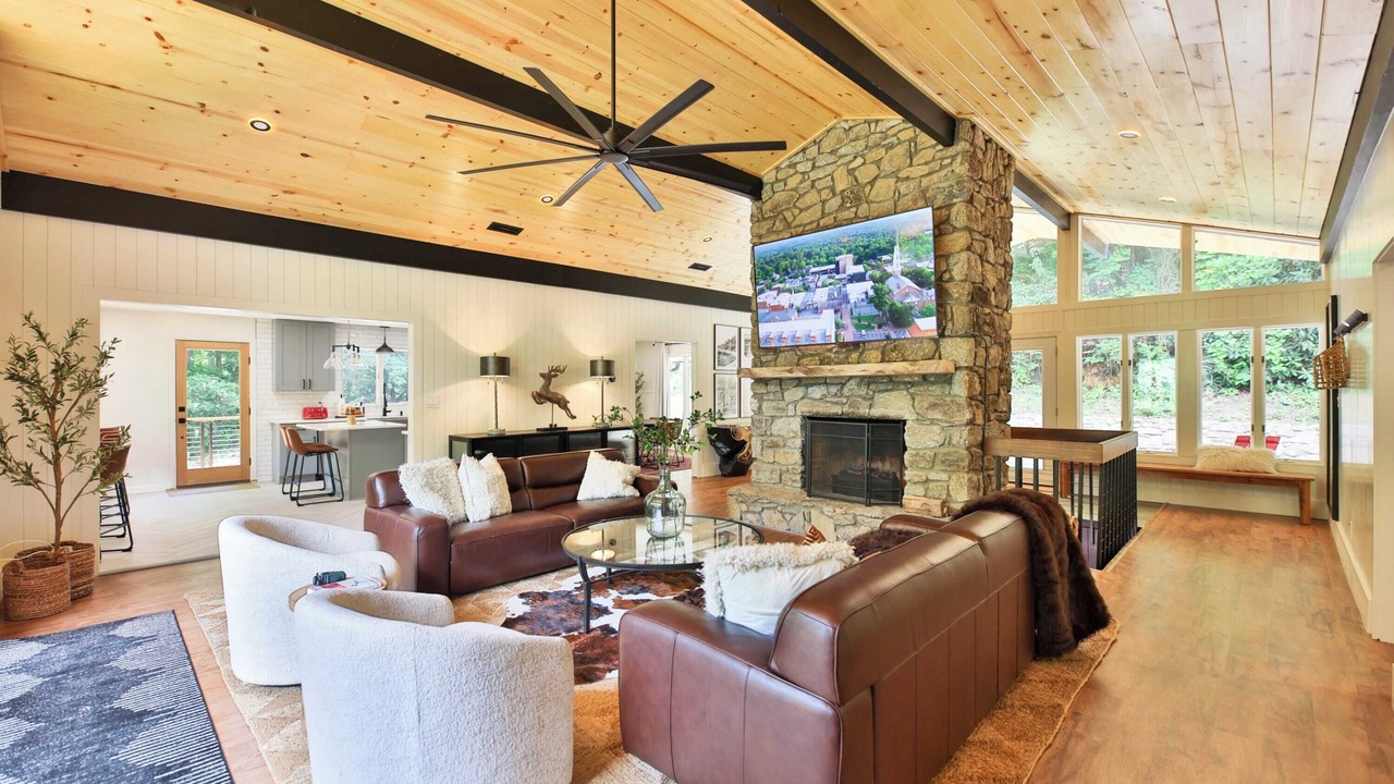 Photo of Bedroom in Skyland