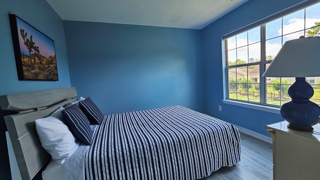 Photo of Bedroom in Davis Lake - Eastfield
