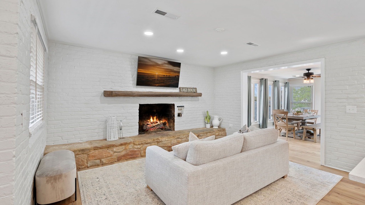 Photo of Livingroom in Lake Norman of Catawba