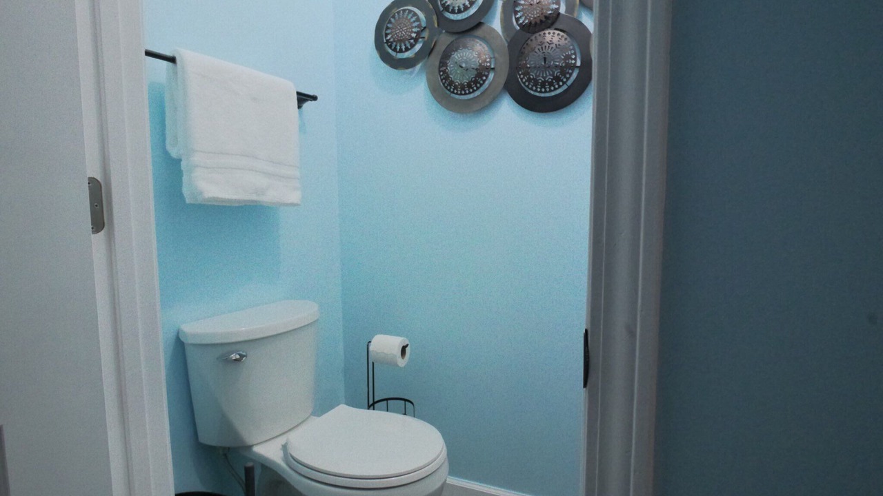 Photo of Bathroom in Manteo