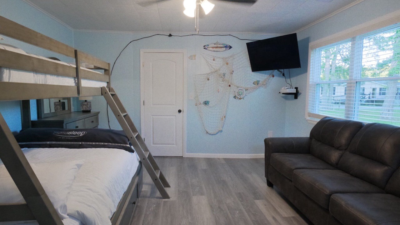 Photo of Bedroom in Manteo