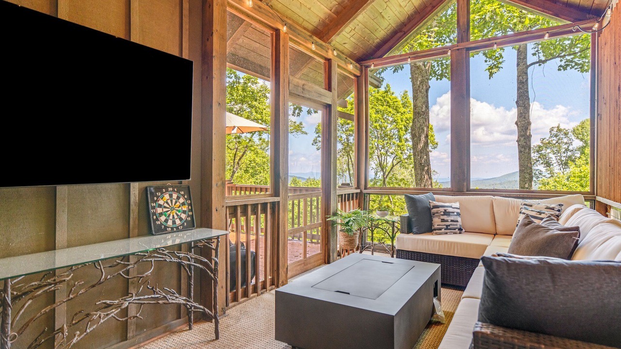 Photo of Livingroom in Sapphire