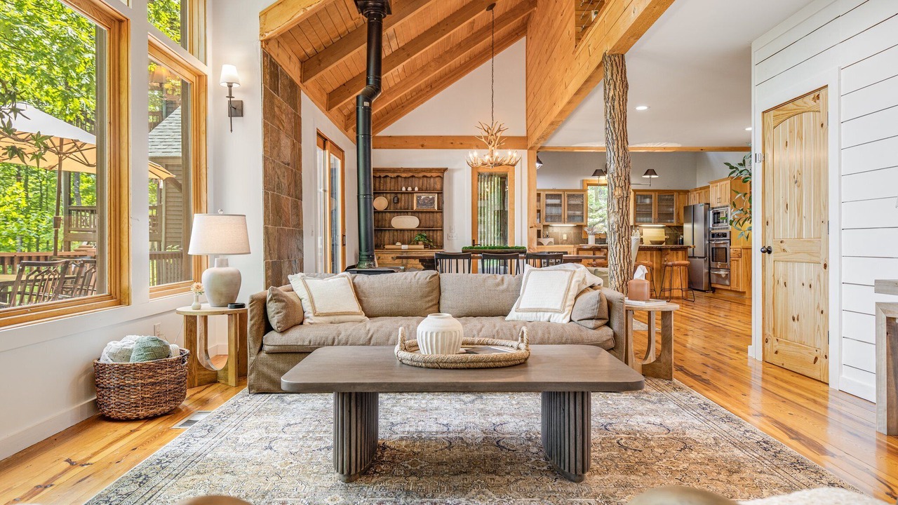 Photo of Livingroom in Sapphire