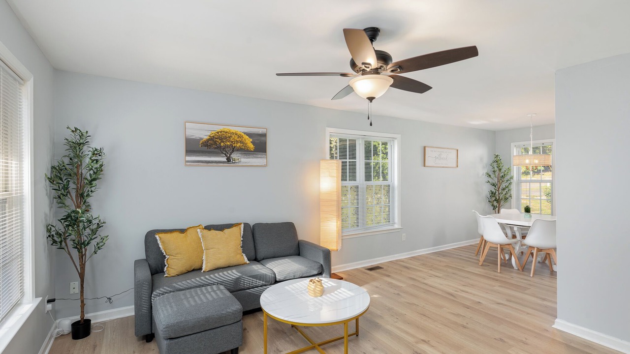 Photo of Livingroom in Cary