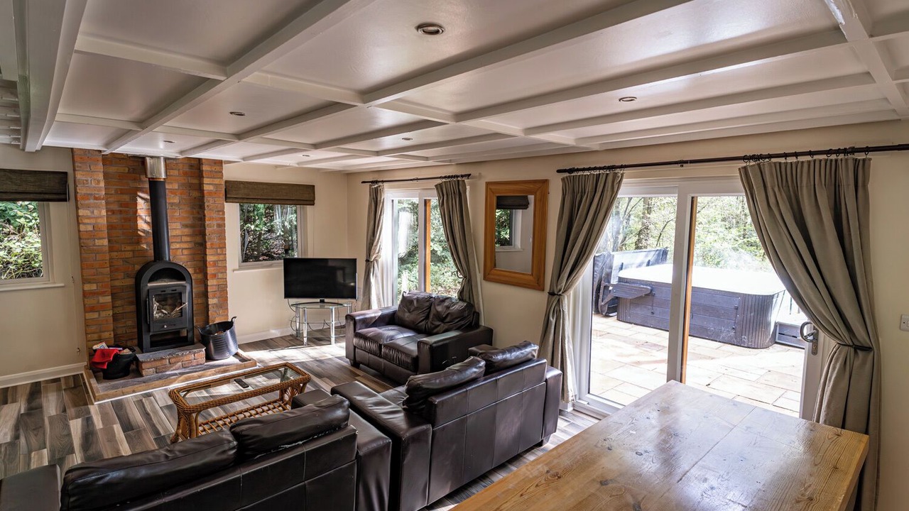 Photo of Livingroom in Farley