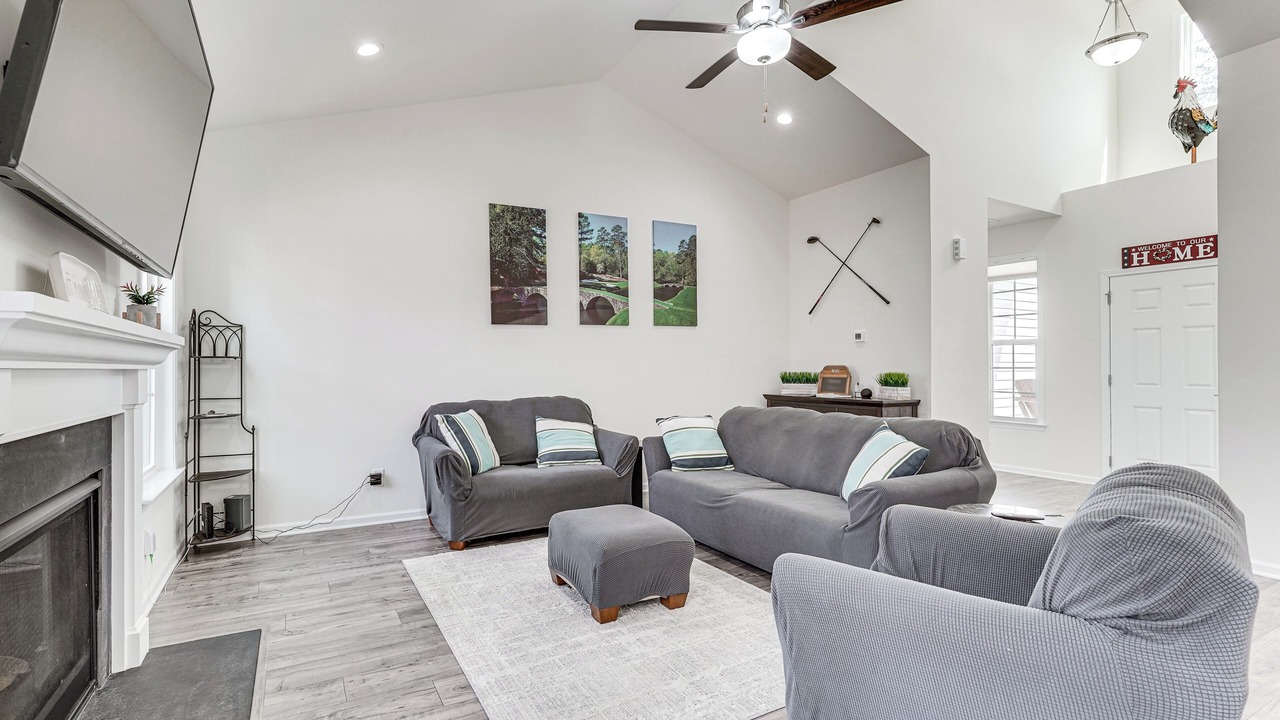 Photo of Livingroom in McCormick