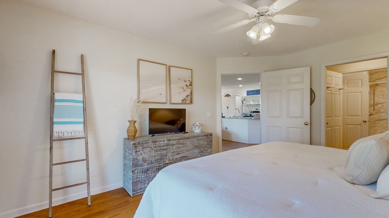 Photo of Bedroom in St. James