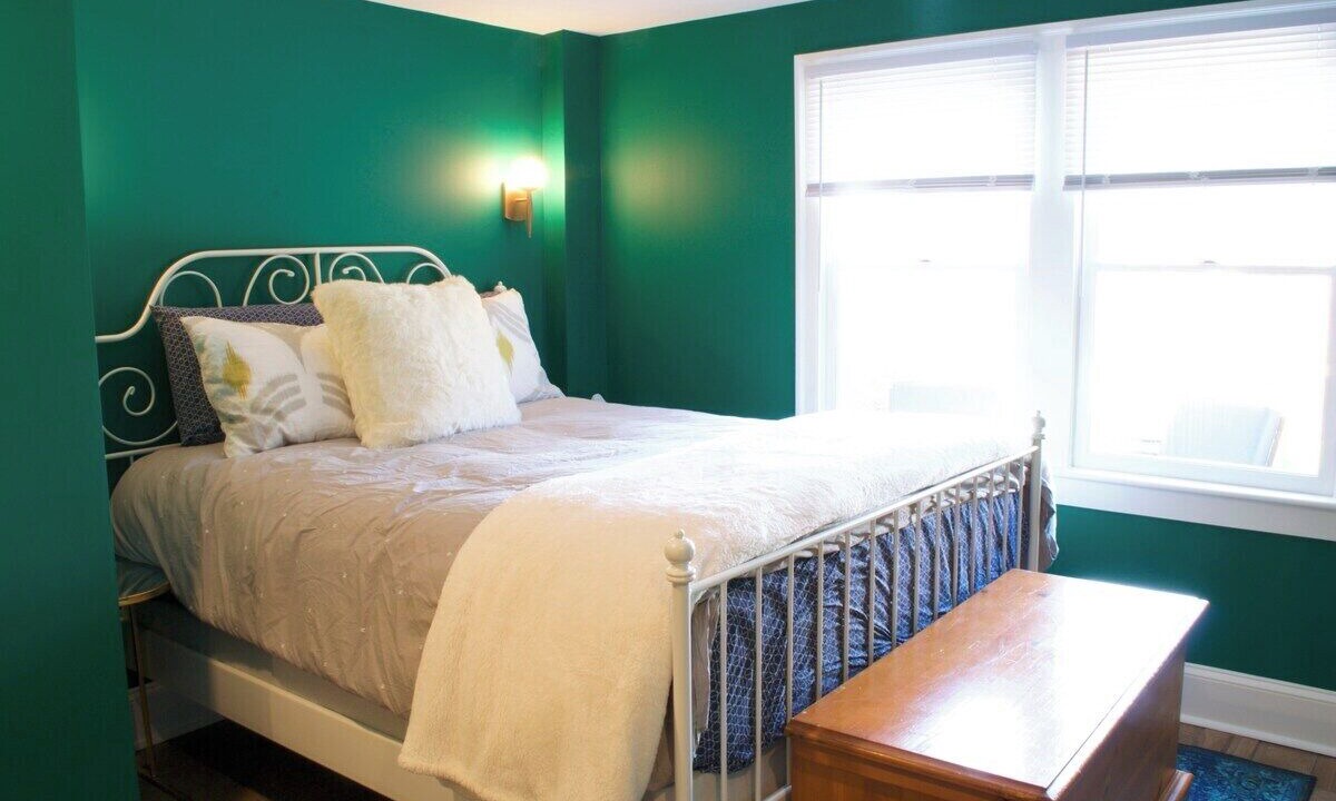 Photo of Bedroom in Historic Montford