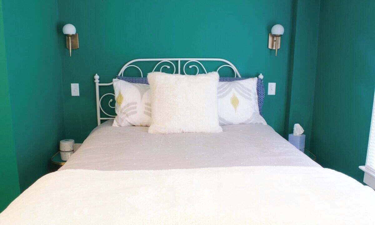 Photo of Bedroom in Historic Montford