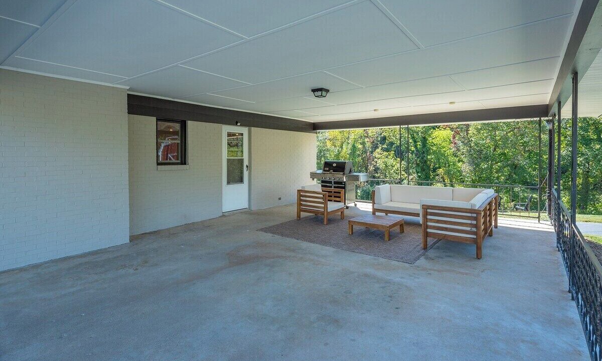 Photo of Patio Balcony in Weaverville