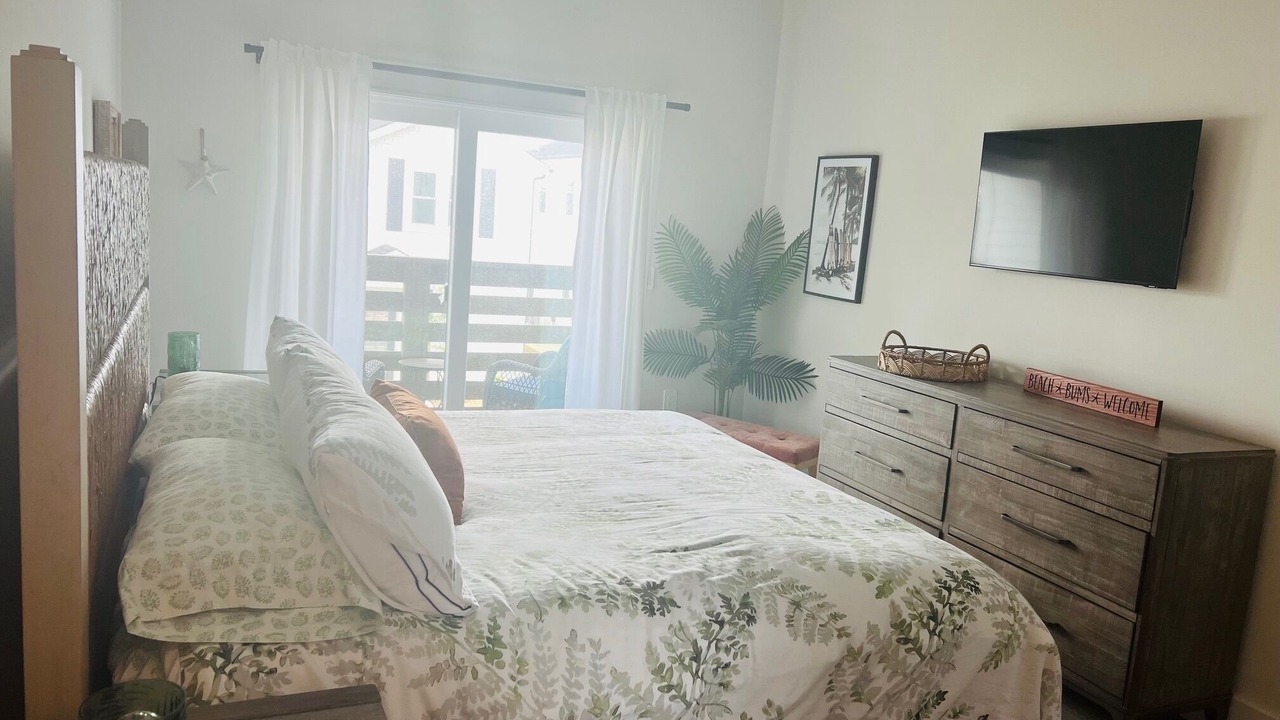 Photo of Bedroom in Corolla Light